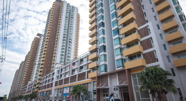 Implace Impact at Msociety Condo, Забронировать Отель Отели Нонтхабури с парковкой, Парковка
