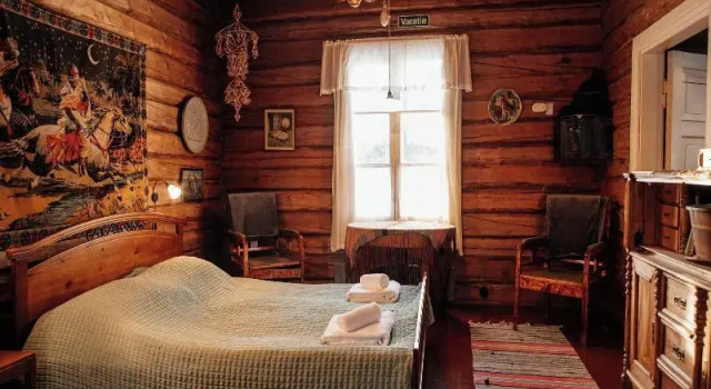 Двухместный Traditional House Kakslauttanen Arctic Resort - Igloos and Chalets
