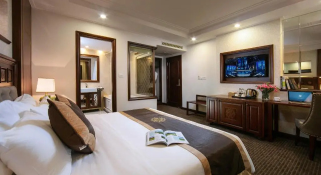 Двухместный номер Superior No Window Rex Hanoi Hotel