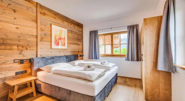 Chaletdorf am Sonnenhang, Rezerwuj Chalet Hotele w Salzburg z parkingiem, Parking