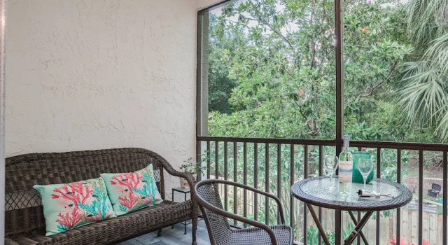 Вилла с балконом и с красивым видом из окна Sea La Vie Villa With Tropical Views