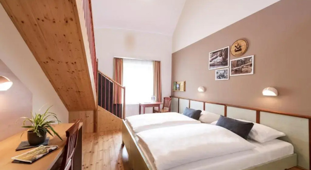 Четырёхместный номер Comfort JUFA Hotel Murau