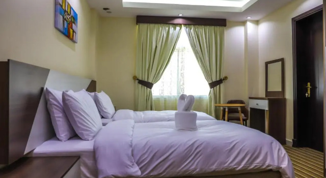 F & H Hotel