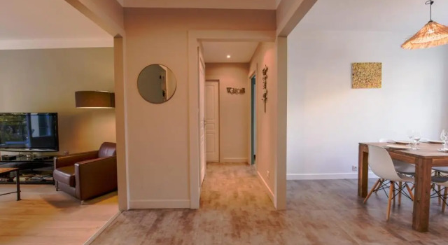 Appartement 2 chambres au coeur d'Annecy avec terrasse, Забронировать Апартаменты/квартира Анси Озеро Анси