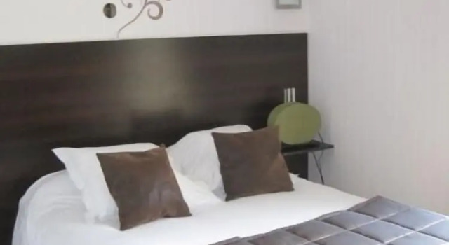 Семейный номер Standard Hotel Restaurant Rive Gauche