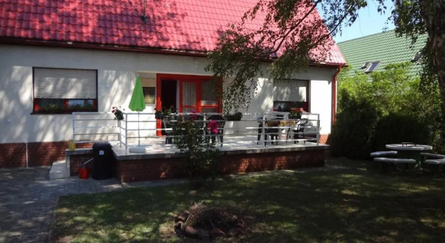 Zita Üdülőház, Prenota Appartamento Balatonboglár 