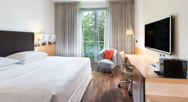 Двухместный номер Deluxe Four Points by Sheraton Ljubljana Mons