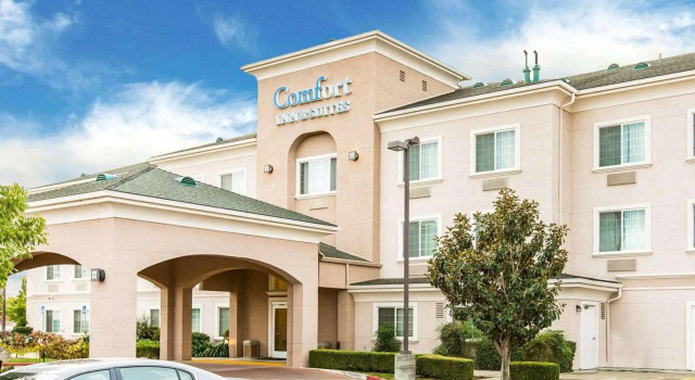 Номер Standard Comfort Inn & Suites Galt - Lodi North