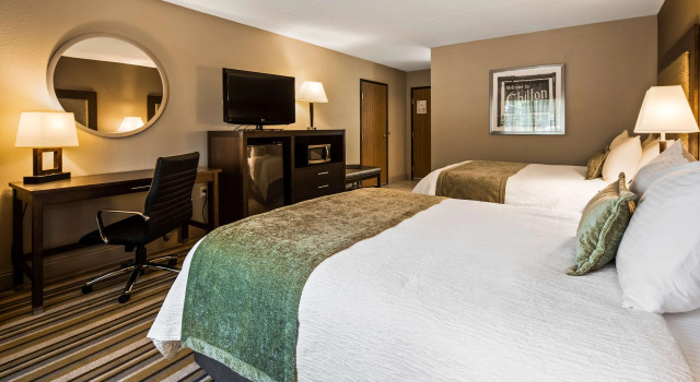 Четырёхместный номер Standard Best Western Stanton Inn