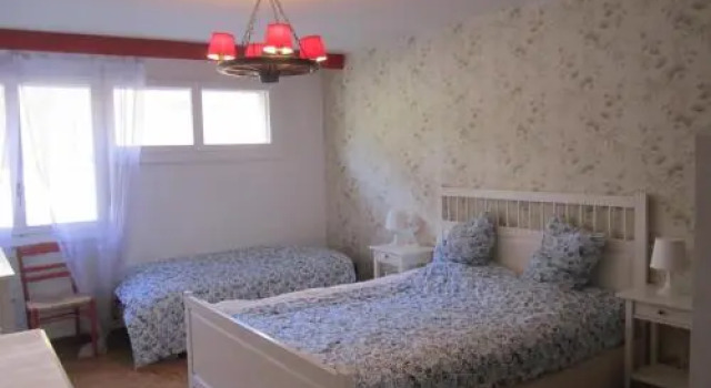 Residence Clos Soleil 22a, Забронировать Отель Лезен 