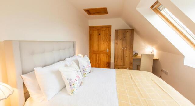 Cuillich Mill Bed and Breakfast in the Highlands, Prenota Hotel  