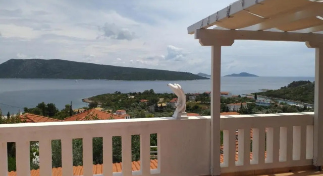 Коттедж с 2 комнатами с видом на море Anatoli Villa