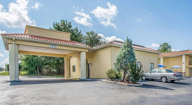 Номер Standard Quality Inn & Suites Mt Dora North