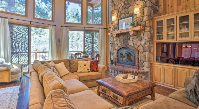 Walk to Ski Lift: Gem w/ Hot Tub in Big Bear Lake