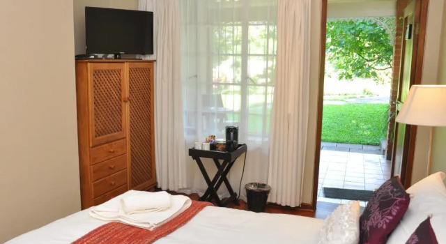 Двухместный номер Standard Birds of Paradise B&B