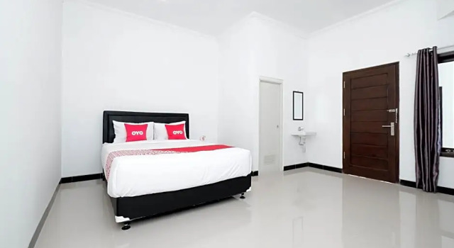 Suite Deluxe OYO 1611 Four D'home