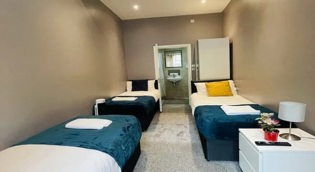 London Queens - Kings Cross International, Забронировать Отель Отели Англии 3 звезды, 3*