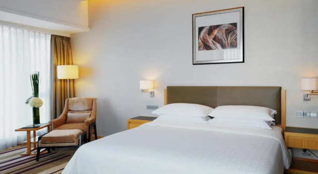 Двухместный номер Comfort Four Points® by Sheraton Guangzhou Financial City, Tianhe