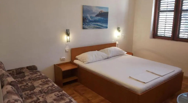 Апартаменты c 1 комнатой с балконом и с видом на сад Apartments Mišolić