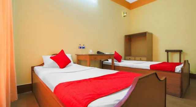 OYO 360 Hotel Sorai, Prenota Hotel Dhangadhi Sudurpashtin Pradesh Province