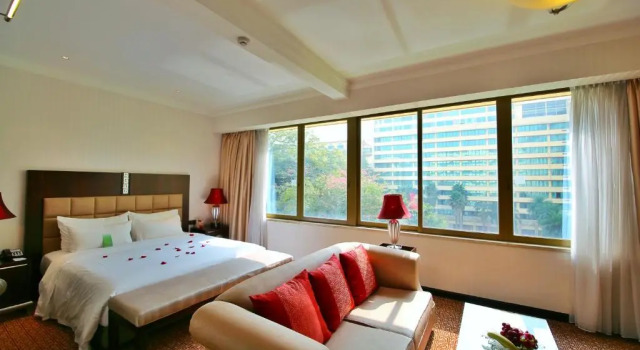 Двухместный номер Premier с видом на сад Guangzhou Dong Fang Hotel