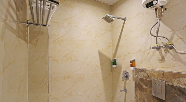 Номер Deluxe HOTEL ICONIC At Delhi International Airport