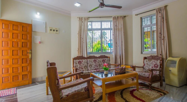 OYO 12866 Home Luxurious 4BHK Dabolim