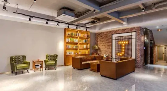 James Joyce Coffetel Hotel (Huangshan Scenic Area Transfer Center)