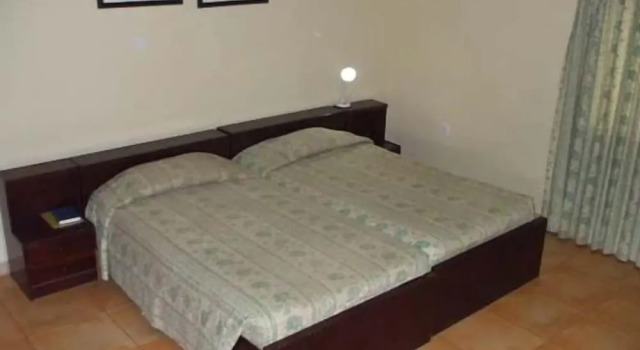 Coconut Grove Miners Lodge, Book Hotel Obuasi 