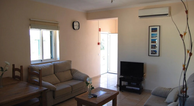 House With 2 Bedrooms in Algoz, With Pool Access and Wifi - 16 km From the Beach, Book Hotel Estevais Algarve