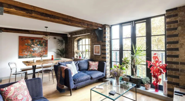 Stunning 2-bed Converted Warehouse - Sleeps 4, Varaa Huoneisto Asunnot kohteessa Merseyside, Huoneisto