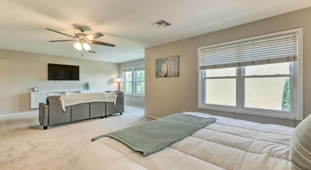 Коттедж с 5 комнатами Spacious Gilbert Escape w/ Pool & Hot Tub!