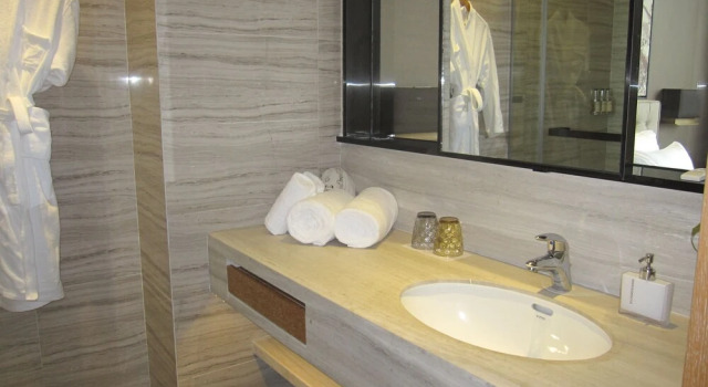 Люкс с видом на озеро Silver World Hotels Resorts
