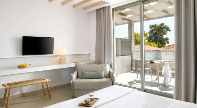 Полулюкс с видом на море Cavo Delea Villas & Suites