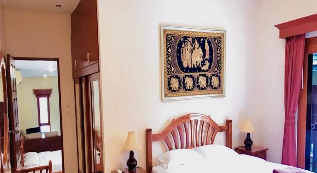 Punyapha Beach Villa