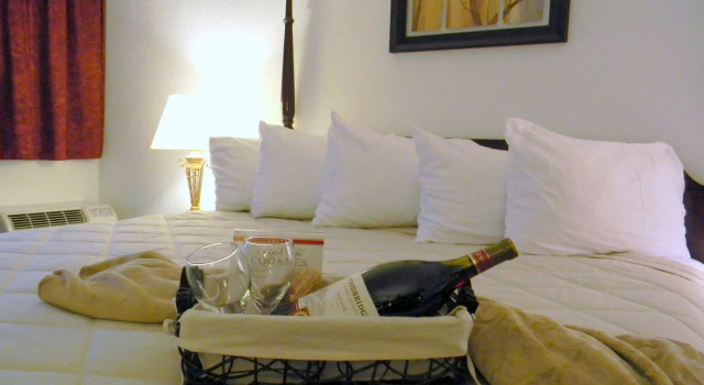 Garden Hotel and Conference Center, Boek Hotel South Beloit Midwest
