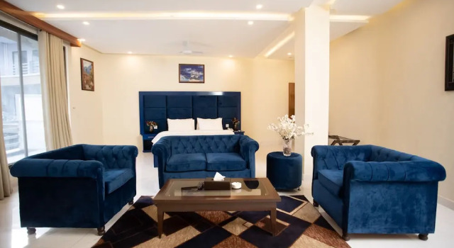 Люкс Hotel One Swat