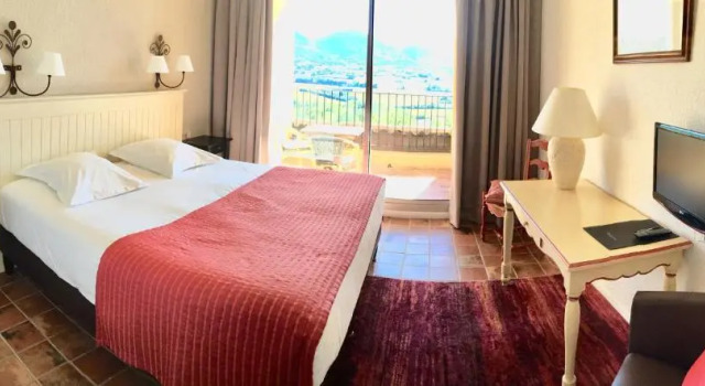 Двухместный номер Standard с балконом и с панорамным видом Hotel Bellerive