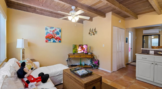 Coco Sands Studios, Varaa Hotelli Hotellit Space Coast pysäköinnillä, Pysäköinti