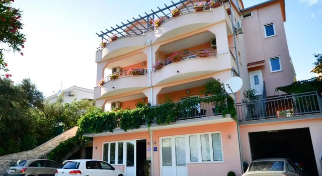 Апартаменты с 2 комнатами Apartments Luka Toni