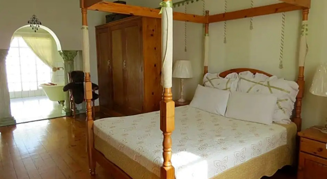 Lajava Guest Lodge, Buchen Sie Pension Krugersdorp West Rand