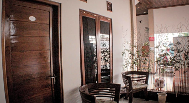 Prime Adisucipto Hotel