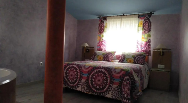Hostal Orly, Забронировать Отель Кампонарая El Bierzo