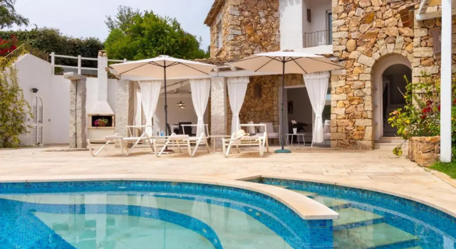 Villa Ginestra, Book Villa Hoteller i Castiadas med pool, Swimmingpool