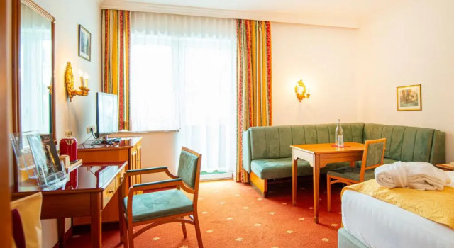 Одноместный номер Standard с балконом Hotel Germania Gastein
