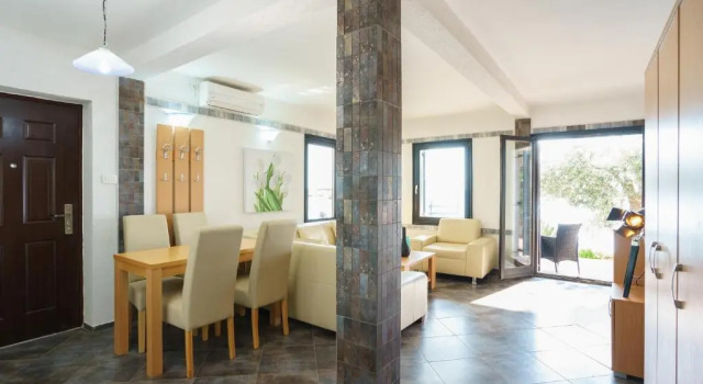 Студия с видом на море Apartments Zezelj