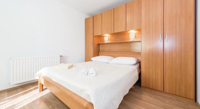 Four-Bedroom Holiday Home In Primosten, Забронировать Отель Примоштен Шибеник