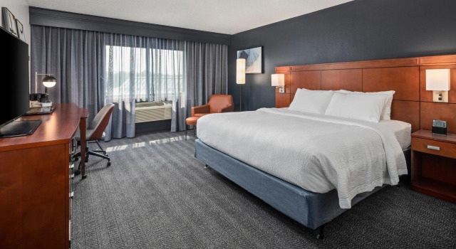 Двухместный номер Standard с видом на город Courtyard by Marriott La Crosse