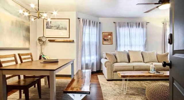 Коттедж с 2 комнатами Beautiful Compact 2 Bdrm Unit Near Asian District