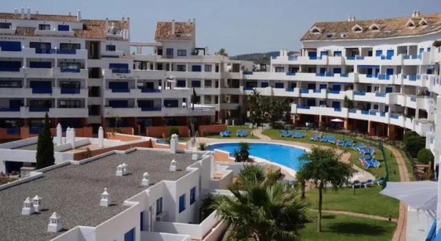 Duquesa suite and golf with a spectacular sea view, Забронировать Отель Кастильо де ла Дукеcа Андалусия